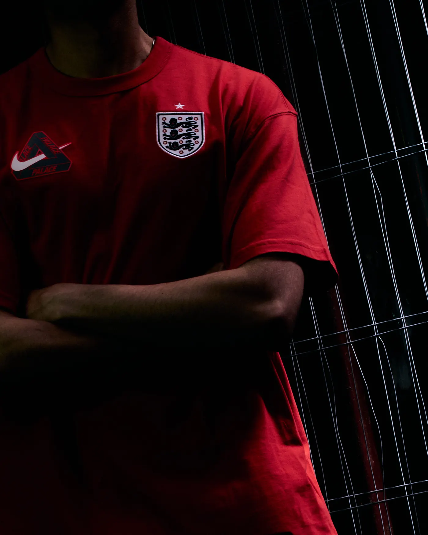 PALACE_NIKE_ENGLAND _004